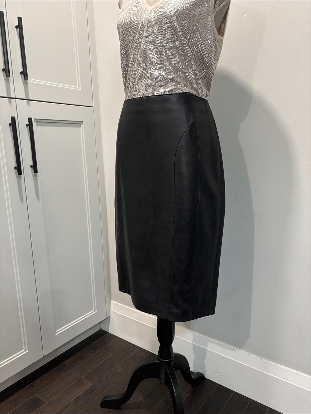 Danier Italian Leather Midi Pencil Skirt Black Size 10 - Picture 2 of 15